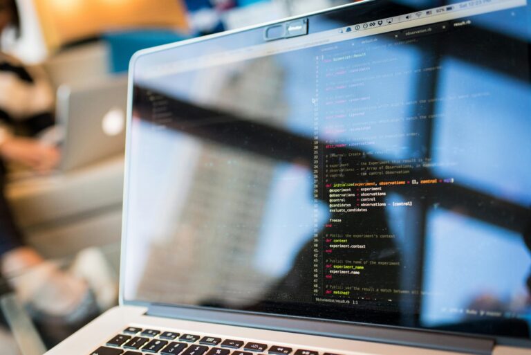 No-Code/Low-Code Website Builders vs. WordPress: Which is Right for You?